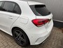 Mercedes-Benz A-klasse 180 Business Solution AMG Night Upgrade AUTOMAAT / ECC / CRUISE / NAVI / LMV / CAMERA / SENSOREN V+A