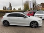 Mercedes-Benz A-klasse 180 Business Solution AMG Night Upgrade AUTOMAAT / ECC / CRUISE / NAVI / LMV / CAMERA / SENSOREN V+A