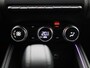 Renault Clio 1.6 E-Tech Full Hybrid 145 techno | Camera | PDC Achter | Full-Map Navigatie | LED Pure Vision | Privacy Glass | Cruise Control & Snelheidsbegrenzer | 16" LMV 'Boa Vista' | Climate Control | Keyless | Draadloze Apple Carplay & Android Auto
