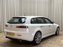 Alfa Romeo 159 Sportwagon 1.7 T TI *Schuifdak* CarPlay, Leder+Stoelverw., BOSE, Xenon, 19" TI, 200PK
