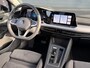 Volkswagen Golf VARIANT 1.5 eTSI LIFE BUSINESS I AUTOMAAT I TREKHAAK I P-CAMERA I APPLE CARPLAY I CLIMATE CONTROL