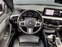 BMW 5-Serie 520i BUSINESS EDITION PLUS I M SPORTPAKKET I SCHUIFDAK I TREKHAAK I PARKING PACK I LASER LIGHTS