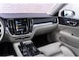 Volvo V60 Plug-in Hybrid T6 AWD Momentum Pro | Adaptive Cruise Control | Lederen bekleding | Dode hoek detectie | Navigatie | Comfortstoelen | Stoelverwarming | Parkeercamera | Parkeersensoren Voor + Achter | Volvo On Call | Getint glas | Apple Carplay / Android Auto |