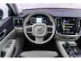 Volvo V60 Plug-in Hybrid T6 AWD Momentum Pro | Adaptive Cruise Control | Lederen bekleding | Dode hoek detectie | Navigatie | Comfortstoelen | Stoelverwarming | Parkeercamera | Parkeersensoren Voor + Achter | Volvo On Call | Getint glas | Apple Carplay / Android Auto |