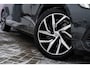 Volvo V60 Plug-in Hybrid T6 AWD Momentum Pro | Adaptive Cruise Control | Lederen bekleding | Dode hoek detectie | Navigatie | Comfortstoelen | Stoelverwarming | Parkeercamera | Parkeersensoren Voor + Achter | Volvo On Call | Getint glas | Apple Carplay / Android Auto |