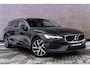 Volvo V60 Plug-in Hybrid T6 AWD Momentum Pro | Adaptive Cruise Control | Lederen bekleding | Dode hoek detectie | Navigatie | Comfortstoelen | Stoelverwarming | Parkeercamera | Parkeersensoren Voor + Achter | Volvo On Call | Getint glas | Apple Carplay / Android Auto |