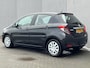Toyota Yaris 1.0 VVT-i Aspiration / Trekhaak (Trekgewicht 750kg) / Achteruitrijcamera / Navigatie full map / Climate Control / Bluetooth / Elektrische Ramen voor /