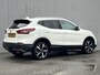 Nissan Qashqai 1.2 Tekna / Trekhaak (Trekgewicht 1.200kg) / 360° Camera / Stoelverwarming / Voorruitverwarming / Keyless Entry & Start / Elektrisch Verstelbare Bestuurdersstoel / Navigatie full map / Cruise- en Climate Control / Bluetooth / Dodehoek Detectie