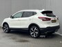 Nissan Qashqai 1.2 Tekna / Trekhaak (Trekgewicht 1.200kg) / 360° Camera / Stoelverwarming / Voorruitverwarming / Keyless Entry & Start / Elektrisch Verstelbare Bestuurdersstoel / Navigatie full map / Cruise- en Climate Control / Bluetooth / Dodehoek Detectie