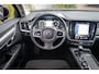 Volvo V90 2.0 T4 Momentum | Adaptive Cruise Control | Stoel + Stuurverwarming | Trekhaak | Standkachel | 18 Inch | Parkeersensoren voor + achter | Elektr. Achterklep | Apple Carplay/Android Auto |