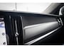 Volvo V90 2.0 T4 Momentum | Adaptive Cruise Control | Stoel + Stuurverwarming | Trekhaak | Standkachel | 18 Inch | Parkeersensoren voor + achter | Elektr. Achterklep | Apple Carplay/Android Auto |