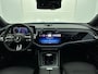 Mercedes-Benz E-klasse Estate 300 e Sport Edition | Premium pakket | Winter pakket | Nightpakket | Stoelventilatie voor | Trekhaak | Rijassistentiepakket Plus | 20 inch AMG velgen zwart | MBUX Superscreen | 360°-camera | DIGITAL Light |