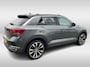 Volkswagen T-Roc 2.0 TSI 4Motion Sport 3x R-line / Panoramadak / CarPlay / Parkeerhulp V+A / 18'' / Stoelverwarming / Dodehoek / ACC