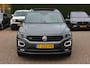 Volkswagen T-Roc 2.0 TSI 4Motion Sport 3x R-line / Panoramadak / CarPlay / Parkeerhulp V+A / 18'' / Stoelverwarming / Dodehoek / ACC