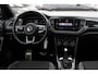 Volkswagen T-Roc 2.0 TSI 4Motion Sport 3x R-line / Panoramadak / CarPlay / Parkeerhulp V+A / 18'' / Stoelverwarming / Dodehoek / ACC