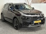 Lynk & Co 01 1.5 BLACK LINE PREMIUM 100 STUKS OP VOORRAAD ! VOL OPTIES ! 360 CAMERA ADAPTIVE CRUISE CONTROL PANORAMA SCHUIF/KANTELDAK APPLE CARPLAY/ANDROID RIJSTROOKSENSOREN ZEER MOOI !! 3010