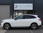 Mercedes-Benz GLC 300e 4M | AMG | Act. Distronic | Ambiente Light | MBUX High End | Elektr. Panoramadak | Night Pakket | Winter Pakket | Parkeer Pakket + 360* Camera | Wegdraaibare Trekhaak | 360 Guard Diefstal Bev. Plus |