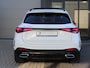 Mercedes-Benz GLC 300e 4M | AMG | Act. Distronic | Ambiente Light | MBUX High End | Elektr. Panoramadak | Night Pakket | Winter Pakket | Parkeer Pakket + 360* Camera | Wegdraaibare Trekhaak | 360 Guard Diefstal Bev. Plus |