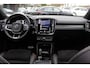 Volvo XC40 2.0 T4 R-Design / Trekhaak / Panoramadak / Camera / Harman Kardon / Leder&Alcantara / 19'' / Bliss / CarPlay / Stoelverwarming / DAB / ACC