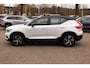 Volvo XC40 2.0 T4 R-Design / Trekhaak / Panoramadak / Camera / Harman Kardon / Leder&Alcantara / 19'' / Bliss / CarPlay / Stoelverwarming / DAB / ACC