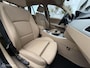 BMW 3-Serie Touring 318i E91 Executive 2008 / Leer / Trekhaak / Carplay breedbeeld / Stoelverwarming / NAP