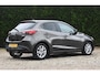Mazda 2 1.5 Skyactiv-G Intro Edition / cruise control / navigatie / airconditioning / 2x USB / 4 elektrische ramen / trekhaak