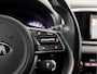 Kia Sportage 1.6 GDI Sport (APPLE CARPLAY, NAVIGATIE, CAMERA, STUUR/STOELVERWAMRING, SPORTSTOELEN, GETINT GLAS, LM VELGEN, CRUISE, NIEUWE APK, NIEUWSTAAT)
