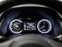 Kia Niro 1.6 GDi Hybrid Sport 142Pk Automaat (APPLE CARPLAY, NAVIGATIE, LEDEREN SPORTSTOELEN, STUUR/STOELVERWARMING, CAMERA, ADAPTIVE CRUISE, STOELKOELING, KEYLESS, TREKHAAK, NIEUWE APK, NIEUWSTAAT)