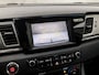 Kia Niro 1.6 GDi Hybrid Sport 142Pk Automaat (APPLE CARPLAY, NAVIGATIE, LEDEREN SPORTSTOELEN, STUUR/STOELVERWARMING, CAMERA, ADAPTIVE CRUISE, STOELKOELING, KEYLESS, TREKHAAK, NIEUWE APK, NIEUWSTAAT)