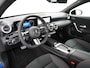 Mercedes-Benz A-klasse 180 Star Edition AMG Line | Panorama - Schuifdak | DAB+ Radio | Sfeerverlichting | Nightpakket | Voorstoelen Verwarmd | 18" Lichtmetalen Velgen