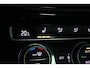 Volkswagen Golf 2.0 TSI GTI Clubsport 2e eigenaar | Schaalstoelen | Camera | Carplay | Dynaudio | Adapt. Cruise | Side Assist | Bi-Xenon | 19" LMV | PDC V+A