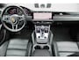 Porsche Cayenne Coupé 3.0 E-Hybrid Sport Design - Nederlandse Porsche - Dealer onderhouden 1e eigenaar Panoramadak - Luxe stoelen - Adaptive cruise control - 21 Inch Sport Chrono - Trekhaak wegklapbaar