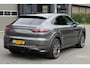 Porsche Cayenne Coupé 3.0 E-Hybrid Sport Design - Nederlandse Porsche - Dealer onderhouden 1e eigenaar Panoramadak - Luxe stoelen - Adaptive cruise control - 21 Inch Sport Chrono - Trekhaak wegklapbaar