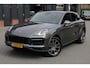 Porsche Cayenne Coupé 3.0 E-Hybrid Sport Design - Nederlandse Porsche - Dealer onderhouden 1e eigenaar Panoramadak - Luxe stoelen - Adaptive cruise control - 21 Inch Sport Chrono - Trekhaak wegklapbaar