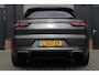 Porsche Cayenne Coupé 3.0 E-Hybrid Sport Design - Nederlandse Porsche - Dealer onderhouden 1e eigenaar Panoramadak - Luxe stoelen - Adaptive cruise control - 21 Inch Sport Chrono - Trekhaak wegklapbaar