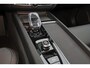 Volvo XC60 T6 Recharge AWD Ultra Black Edition - Panorama/schuifdak - IntelliSafe Assist & Surround - 360º Camera - Harman/Kardon audio - Adaptieve LED koplampen - Verwarmde voorstoelen, stuur & achterbank - Parkeersensoren voor & achter - Elektr. bedienb. voorstoelen met geheugen - Head up display - Draadloze tel. lader - Extra getint glas - 21' LMV