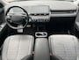 Hyundai Ioniq 5 Connect 77.4 kWh | Long Range accu | Warmtepomp | Fabrieksgarantie tot 07-2029 | Lage kmstand Luxe bekleding |