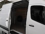 Mercedes-Benz Sprinter 315 CDI Aut. | L2 H2 | Laadklep | Navigatie | 2-zits | DHollandia Laadklep | Achteruitrijcamera | Spiegelpakket | Cruise Contol | Zijwindassistent | Certified |
