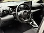 Toyota Yaris 1.5 HYBRID DYNAMIC APPLE/ANDROID KEYLESS 16"LM-VELGEN LED-PAKKET NL-AUTO