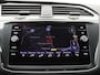 Volkswagen Tiguan 1.5 TSI Comfortline 130PK Trekhaak, Alarm, Navi, PDC voor en achter, 17" LM Velgen