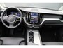Volvo XC60 2.0 T6 Plug-in hybrid AWD Plus Bright | Luchtvering | Trekhaak | H&K | 360 Camera | Full