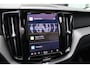 Volvo XC60 2.0 T6 Plug-in hybrid AWD Plus Bright | Luchtvering | Trekhaak | H&K | 360 Camera | Full