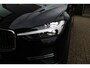 Volvo XC60 2.0 T6 Plug-in hybrid AWD Plus Bright | Luchtvering | Trekhaak | H&K | 360 Camera | Full