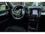 Volvo XC40 T4 Momentum | Cruise control | Stoelverwarming | Camera | Parkeer-assistent | DAB