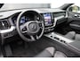 Volvo XC60 2.0 T8 Plug-in hybrid AWD Plus Bright | Luchtvering | Trekhaak | H&K | 360 Camera | Full