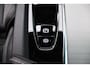 Volvo XC60 2.0 T8 Plug-in hybrid AWD Plus Bright | Luchtvering | Trekhaak | H&K | 360 Camera | Full