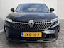 Renault Austral 1.3 mild hybrid 160 X-Tronic techno Automaat / Fabrieksgarantie tot 04-2027 / 1.800 kg trekgewicht / Stuur-, stoel- en voorruitverwarming / Navigatie / Apple Carplay Android / Adaptieve CC / 19" LM wielen /