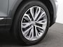 Volkswagen T-Roc 1.5 TSI Sport 150PK DSG Achteruitrijcamera, Alarm, Trekhaak, Virtual Cockpit, Elektr. Achterklep, 18" LM Velgen, Stoelverwarming, Navi, Adaptieve Cruise Controle