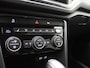 Volkswagen T-Roc 1.5 TSI Sport 150PK DSG Achteruitrijcamera, Alarm, Trekhaak, Virtual Cockpit, Elektr. Achterklep, 18" LM Velgen, Stoelverwarming, Navi, Adaptieve Cruise Controle