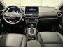 Hyundai Kona 1.6 GDI HEV Premium TREKHAAK | LEDER | FULL LED | 18 INCH VELGEN | UNIEKE KILOMETERSTAND EN ZEER COMPLEET! x